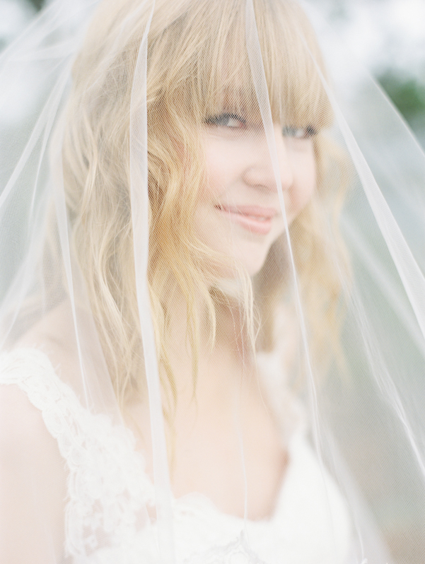 Lynn Lee Weddings at Le Belvedere with Full Bloom Floral Design and AMBphoto